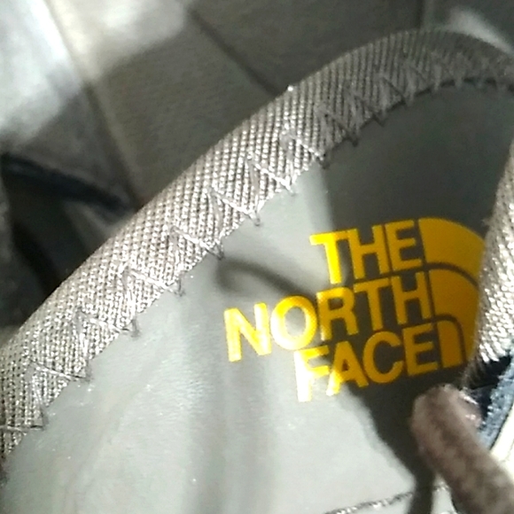 FINAL SALE! The North Face Hedgehog Mens Shoes 9.5 Wore Once Like New Condition - Picture 3 of 12